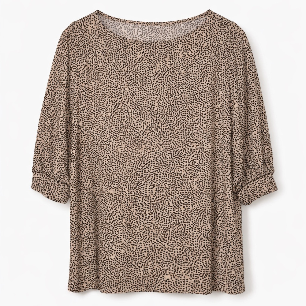 H&M Leopard Print Blouse • Short Sleeve • Size M 🐆